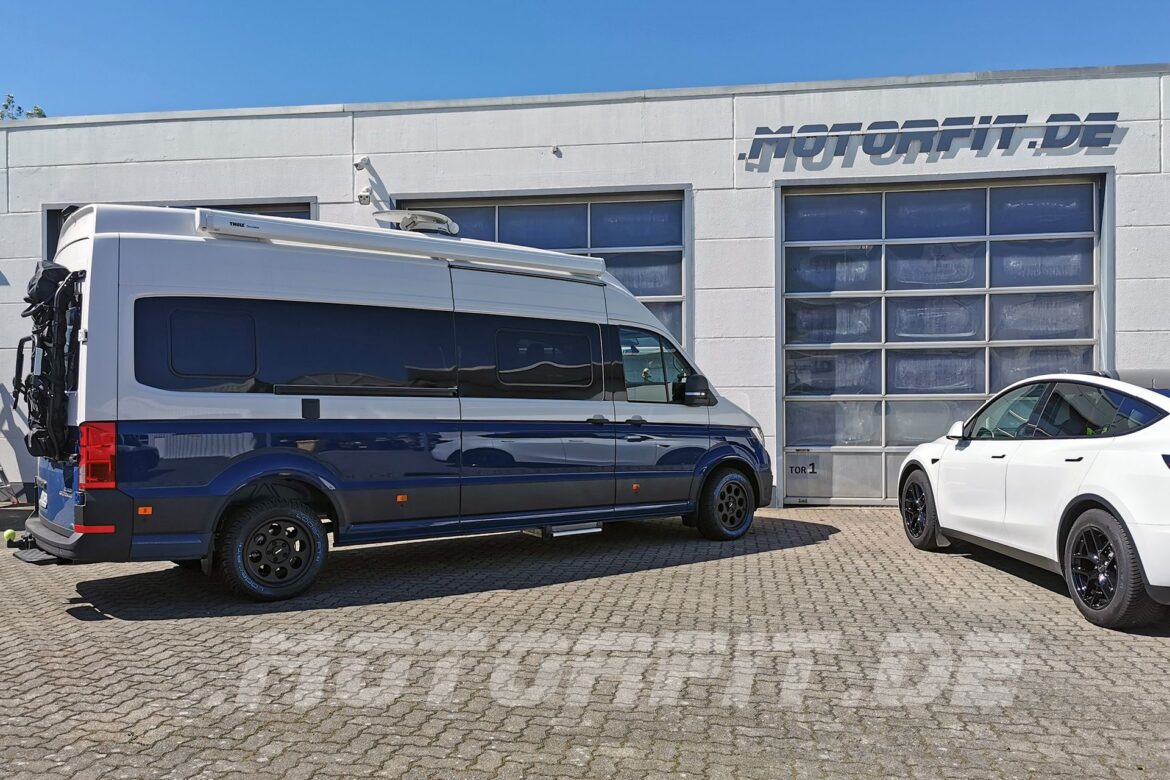 VW Crafter Grand California mit Delta Felgen, All-Terrain Reifen, Luftfederung und Auflastung