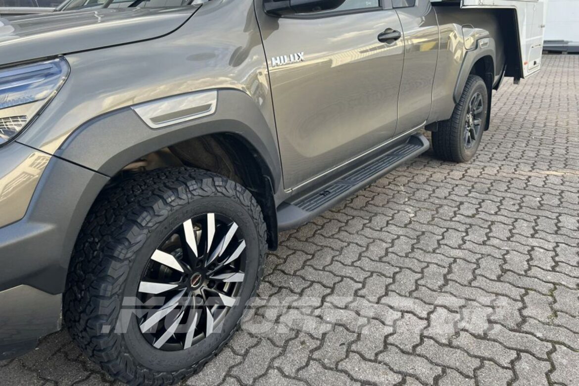 Spurverbreiterung für Toyota Hilux