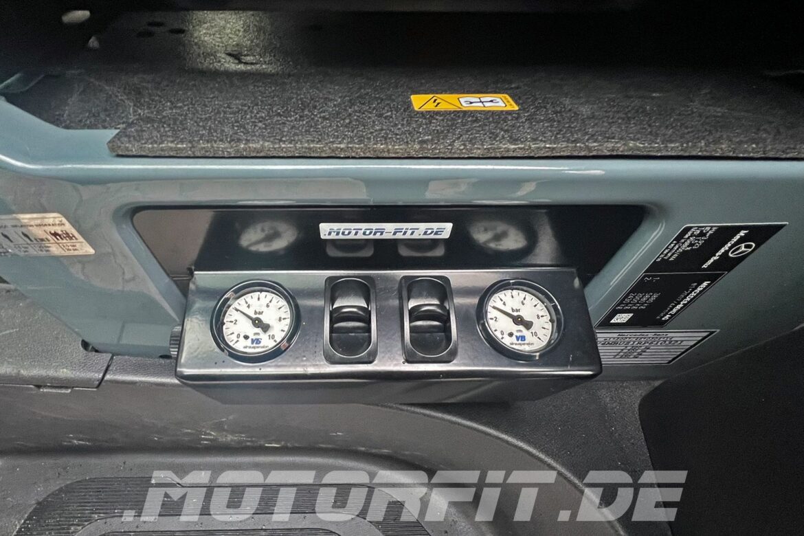 MB Sprinter 4x4 VB Semi Cerbo GX Touch