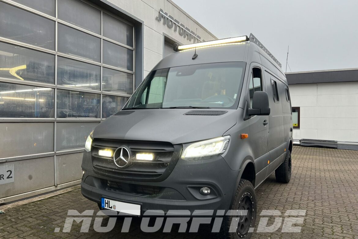 MB Sprinter 4x4 VB Semi Cerbo GX Touch