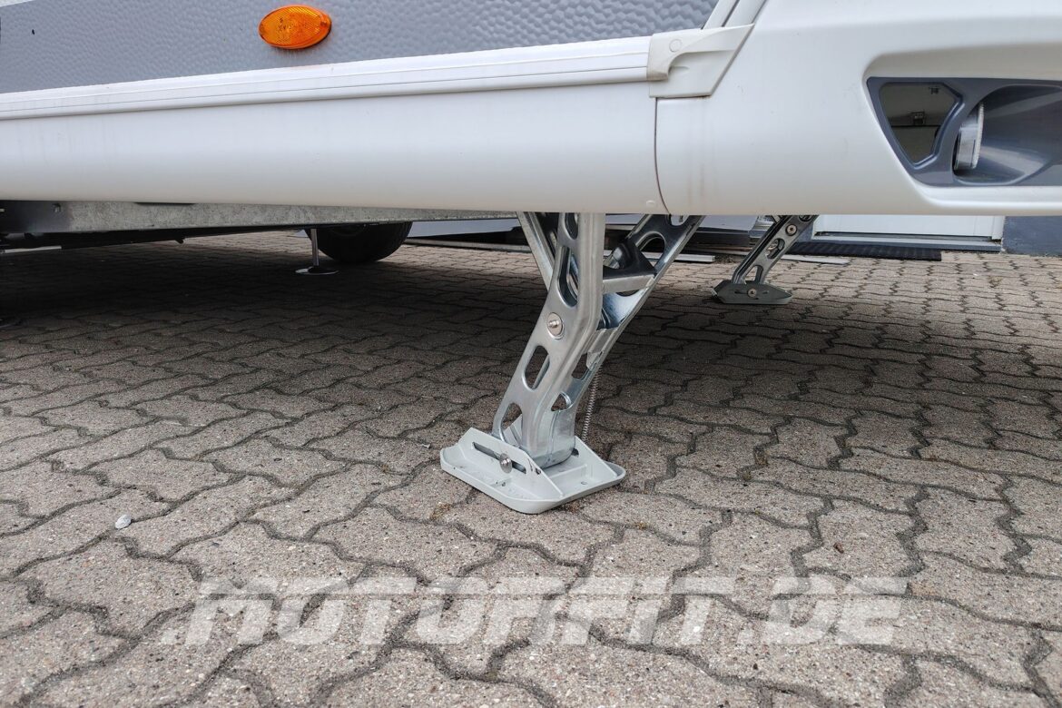 Hubstützen für Hobby 460 Wohnwagen