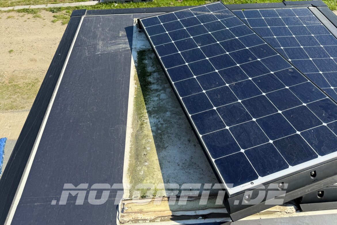 Solaranlage auf Wohnkabinen - Negativbeispiel - wie man es nicht machen sollte