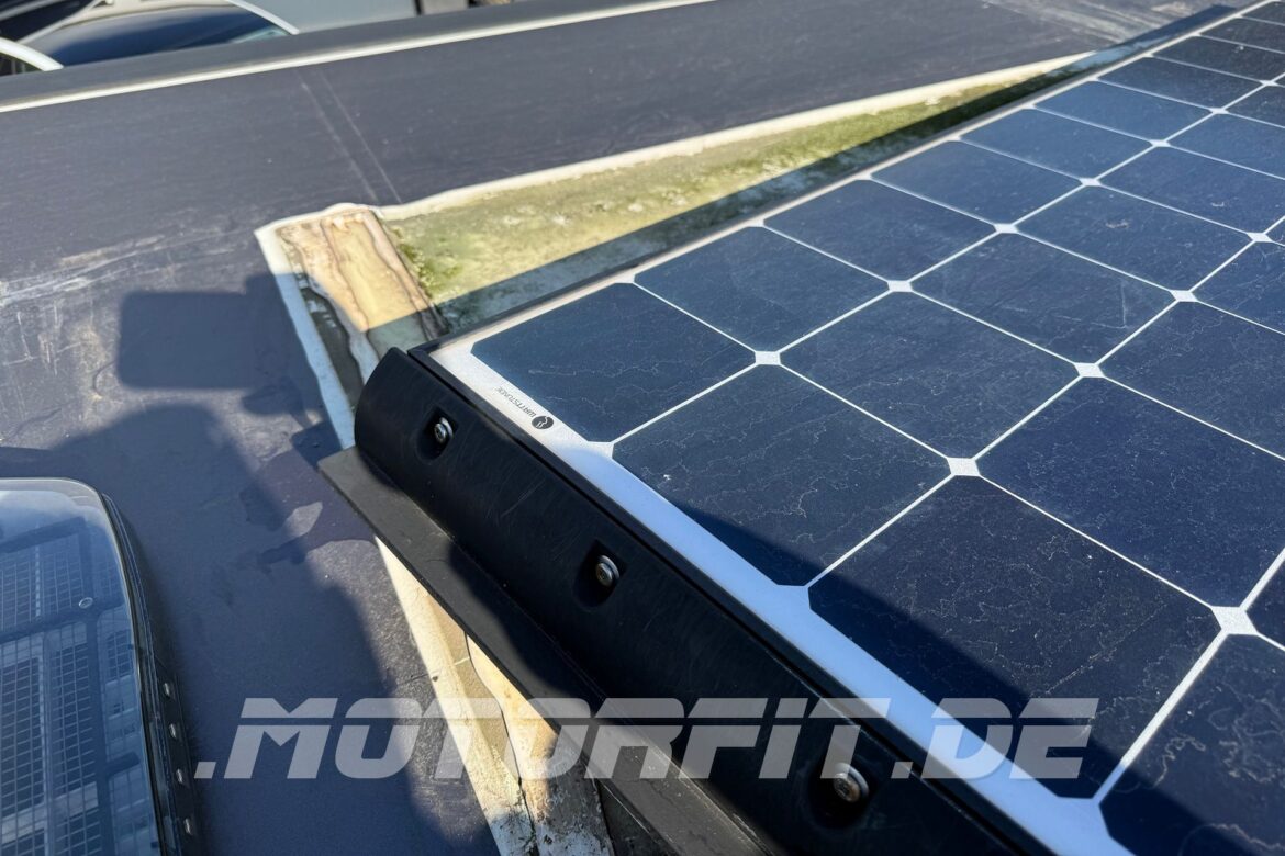 Solaranlage auf Wohnkabinen - Negativbeispiel - wie man es nicht machen sollte